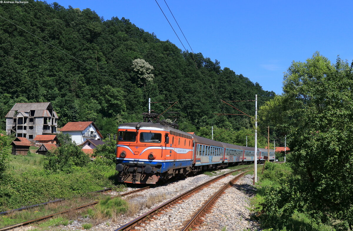 441 806 mit dem 6404 (Doboj - Banja Luka) bei Kostajnica 16.6.22