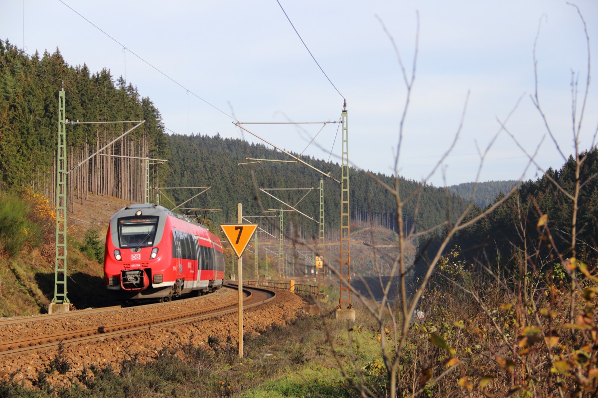 442 104 DB Regio im Frankenwald bei Steinbach am 12.11.2014.