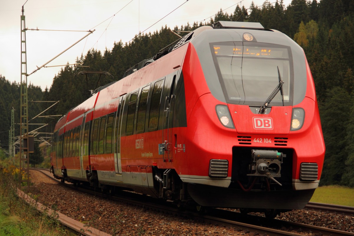 442 104 DB Regio im Frankenwald bei Steinbach am 09.10.2015.