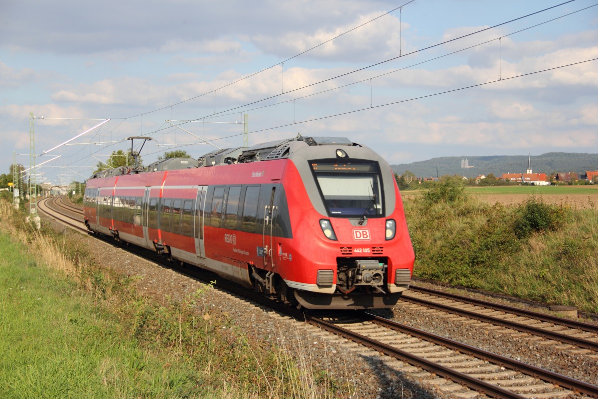 442 105  Stockheim  DB Regio bei Staffelstein am 21.09.2015.