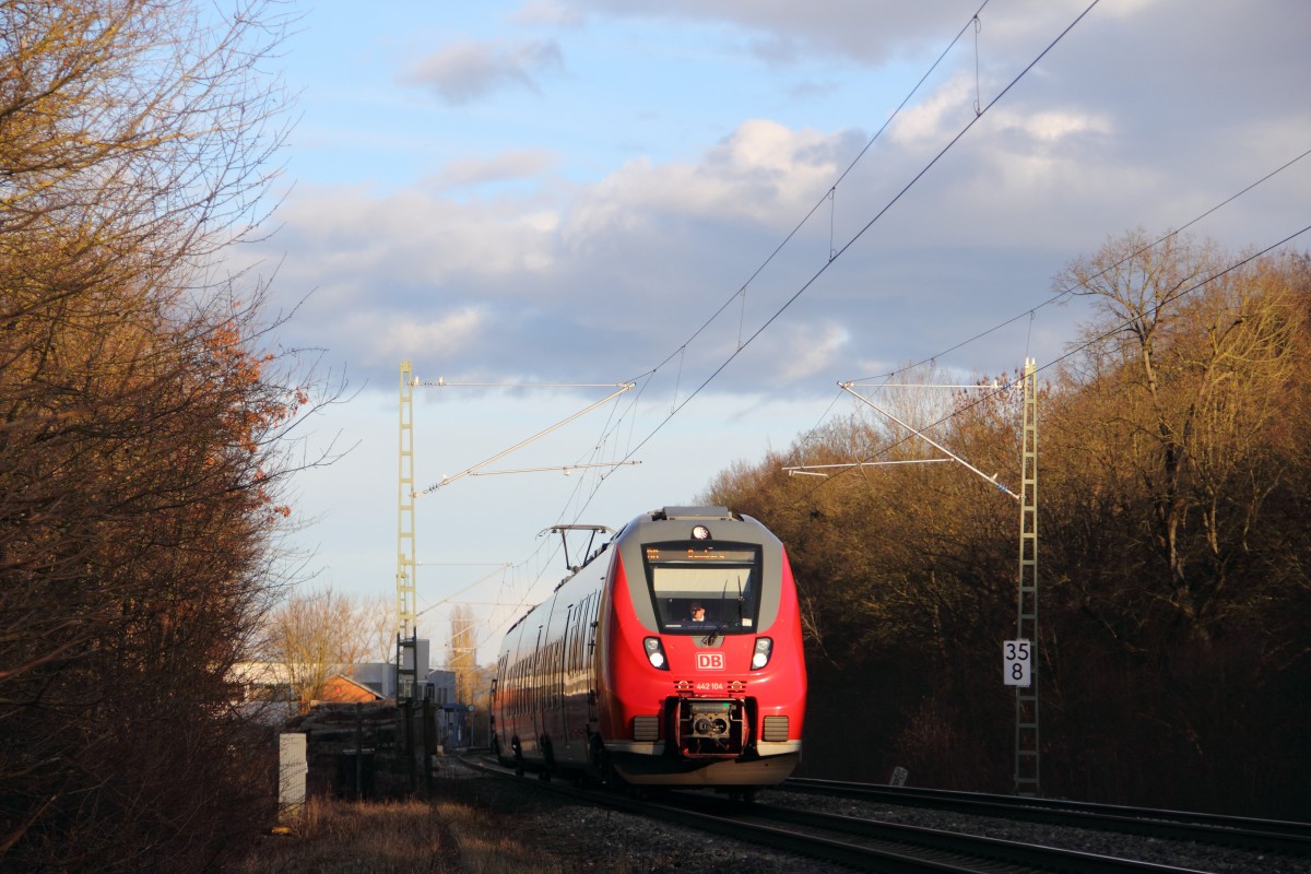 442 107 DB Regio bei Michelau am 16.02.2014.