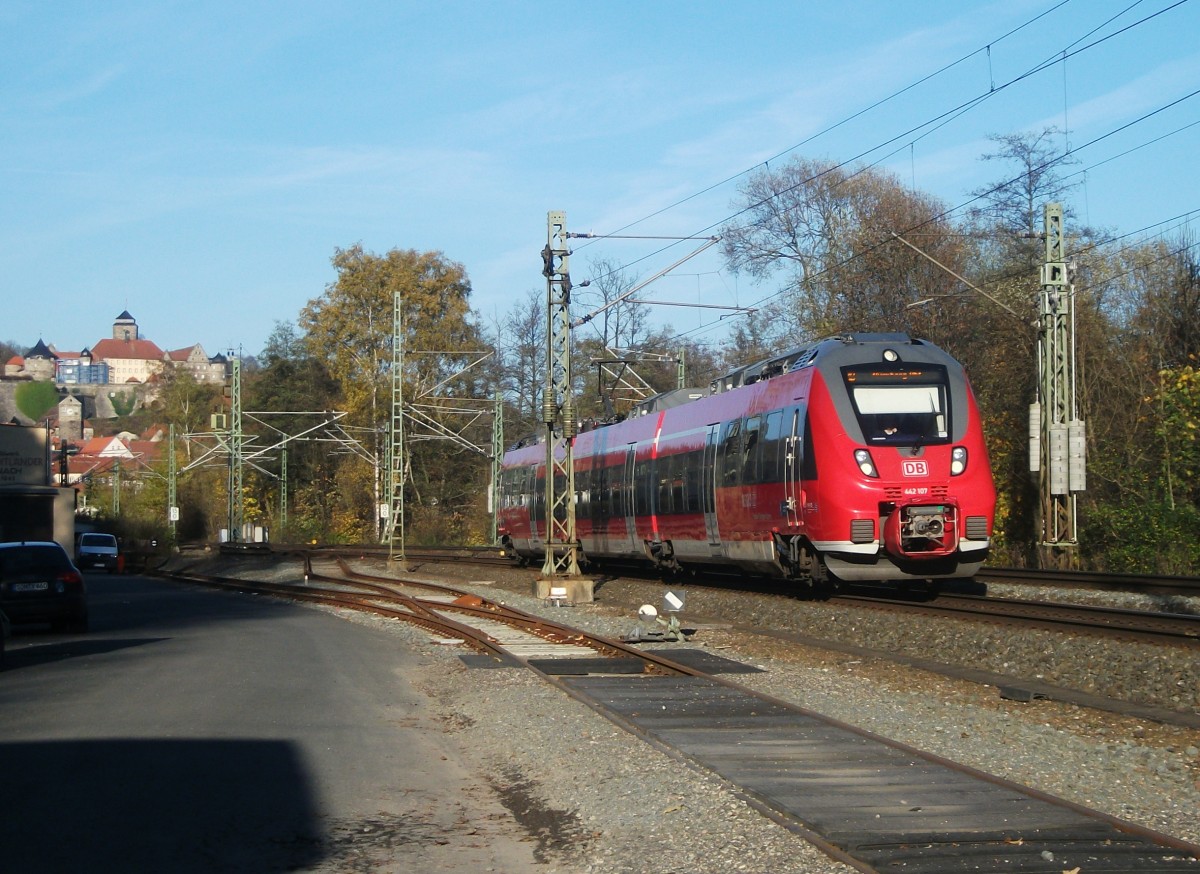 442 107 verl�sst am 31.Okotber als RB 59361 nach N�rnberg den Bahnhof Kronach Richtung Lichtenfels.