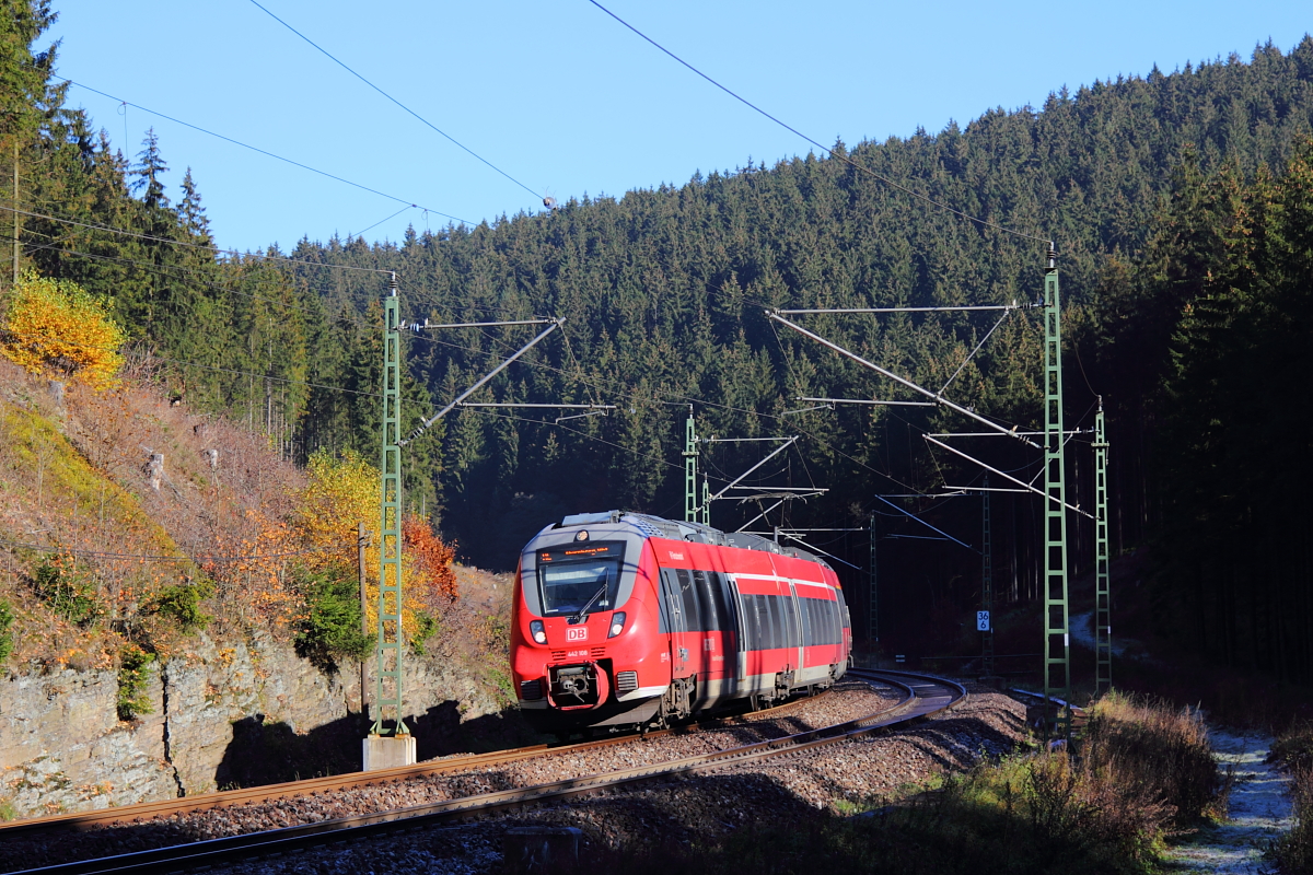442 108  Förtschendorf  auf der Frankenwaldrampe bei Förtschendorf am 03.11.2015.
