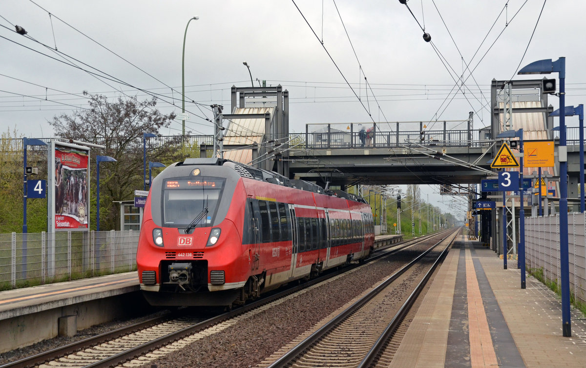 442 136 erreicht am Morgen des 08.04.17 Hohenschönhausen. Danach setzte der Hamster seine Fahrt nach Senftenberg über Lichtenberg fort.