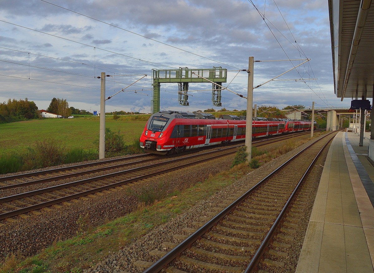 442 258 mit 442 755 als RSX RE9 nach Aachen Hbf bei der Vorbeifahrt in Merzenich. 26.10.2014