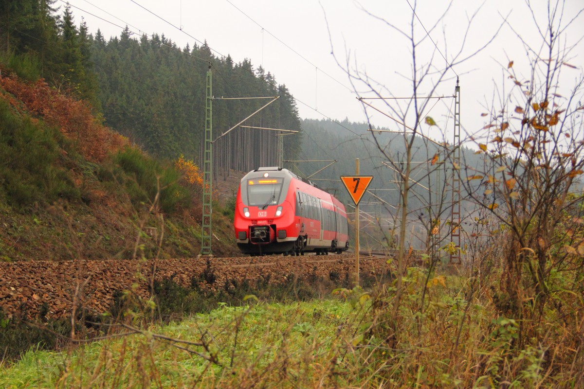 442 277 DB Regio auf der Frankenwaldrampe bei Steinbach am 14.11.2014.
