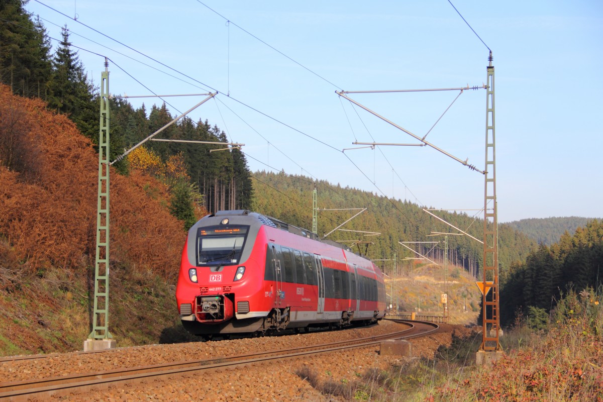 442 277 DB Regio im Frankenwald bei Steinbach am 03.11.2014.