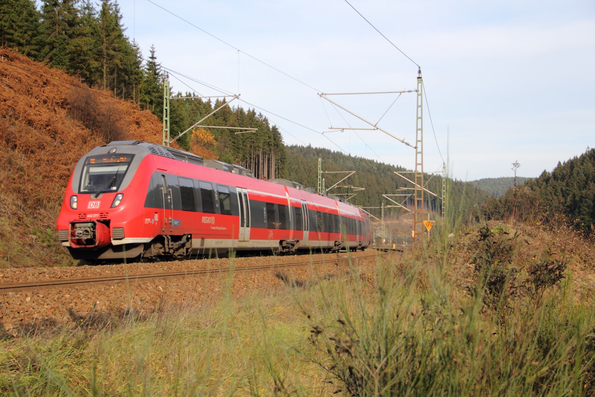 442 277 DB Regio im Frankenwald bei Steinbach am 12.11.2014.