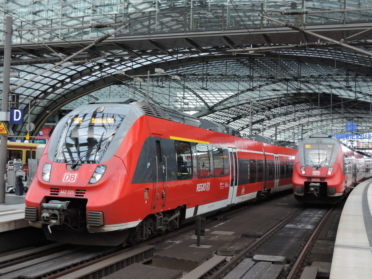 442 320 steht am 12.02.2020 pünktlich um 15:15 Uhr als RE 3721 aus Wünsdorf-Waldstadt nach Dessau in Berlin HBF. 