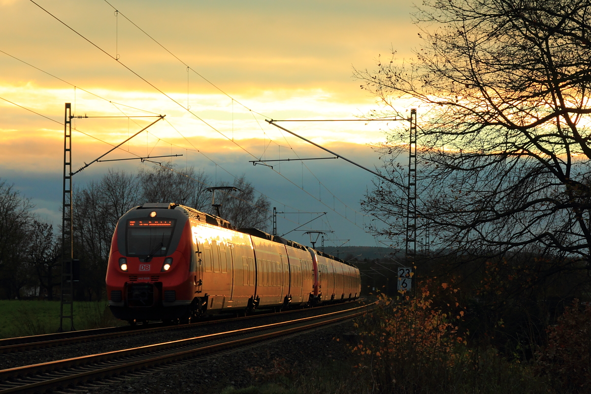 442 608 DB Regio bei Staffelstein am 23.11.2015.