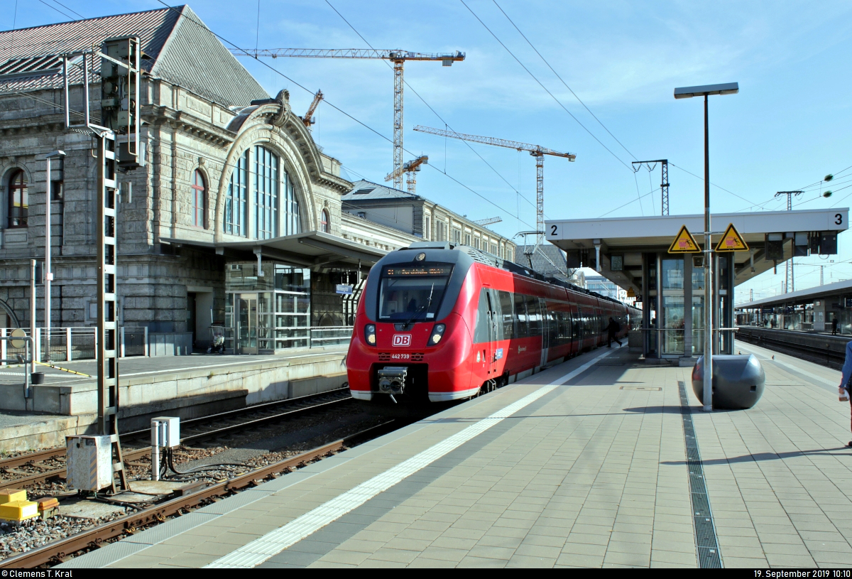 442 739 und 442 ??? (Bombardier Talent 2) der S-Bahn Nürnberg (DB Regio Bayern) als S1 von Hersbruck(l Pegnitz) nach Forchheim(Oberfr) stehen in Nürnberg Hbf auf Gleis 2.
[19.9.2019 | 10:10 Uhr]