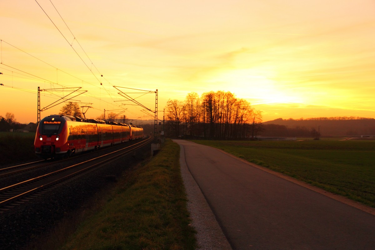 442 774 DB Regio bei Staffelstein am 02.12.2013.