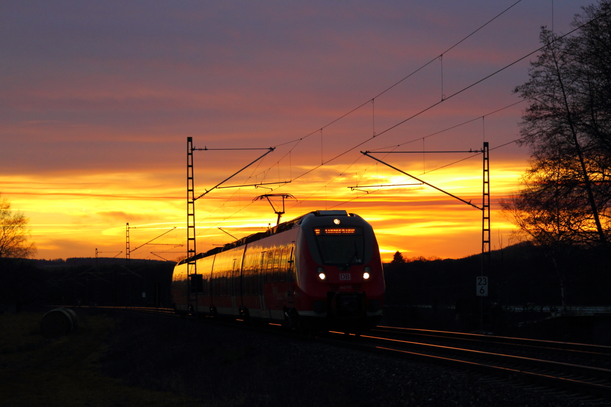 442 777 DB Regio bei Bad Staffelstein am 22.12.2015.
