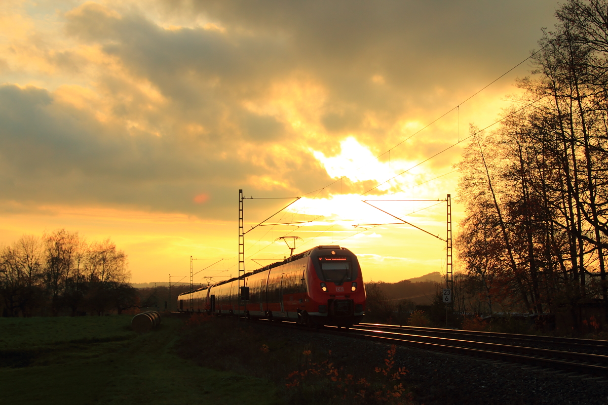 442 810 DB Regio bei Bad Staffelstein am 12.11.2015.