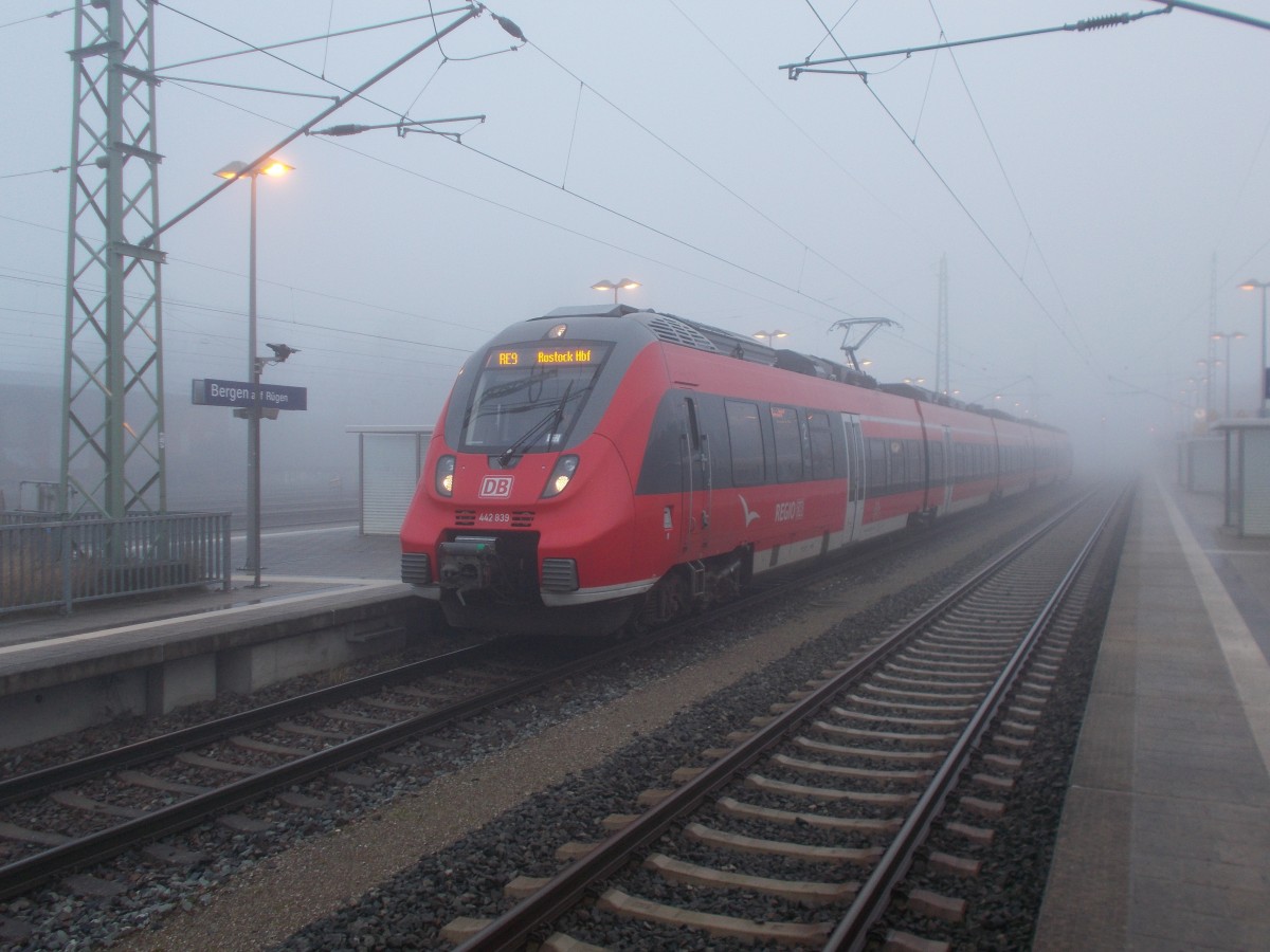 442 839 kämpfte sich,am 01.Januar 2016,durch die Nebelsuppe bis Bergen/Rügen.