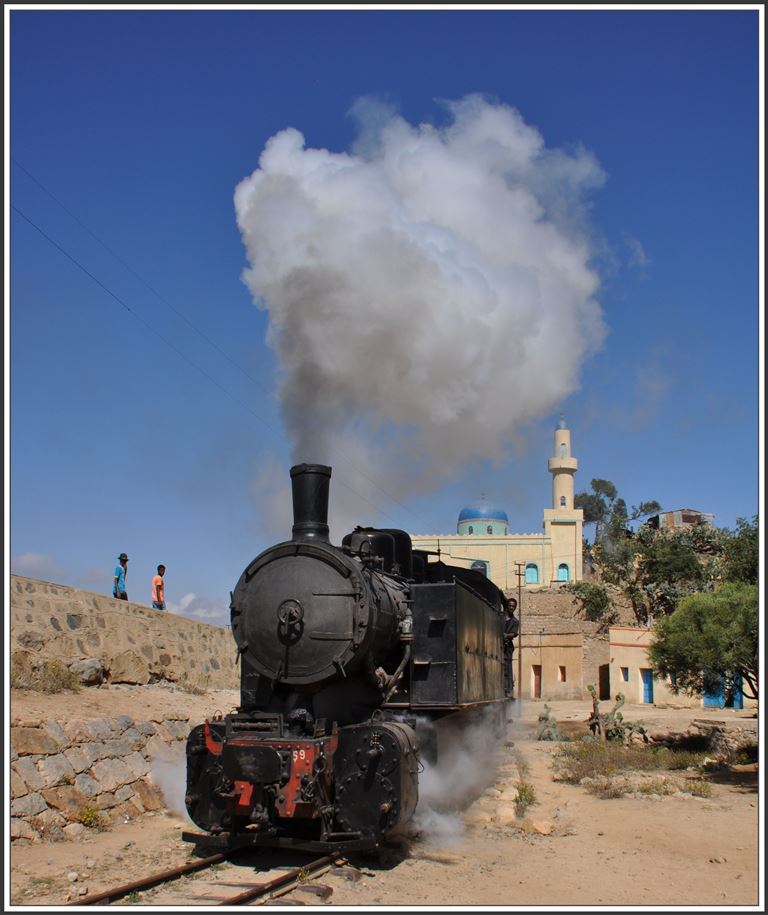 442.59 passiert die Moschee von Nefasit. (05.12.2014)