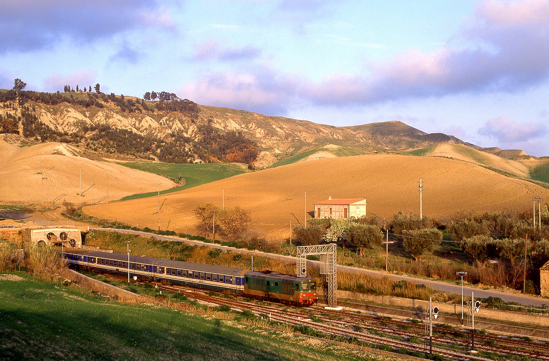 445 ..., Cutro, E817, 15.03.2002.