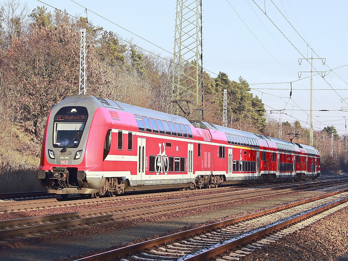 445 004 / 445 006 bei Diedersdorf am 20. Januar 2019 auf den südlichen Berliner Ring als RE 5 nach Rostock Hbf.