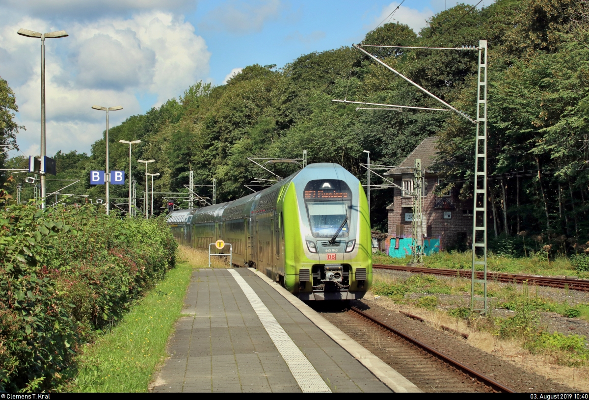 445 040-2 (Bombardier Twindexx Vario) von DB Regio Schleswig-Holstein (DB Regio Nord) als RE 21058 (RE7) von Neumünster erreicht seinen Endbahnhof Flensburg auf Gleis 2.
[3.8.2019 | 10:40 Uhr]