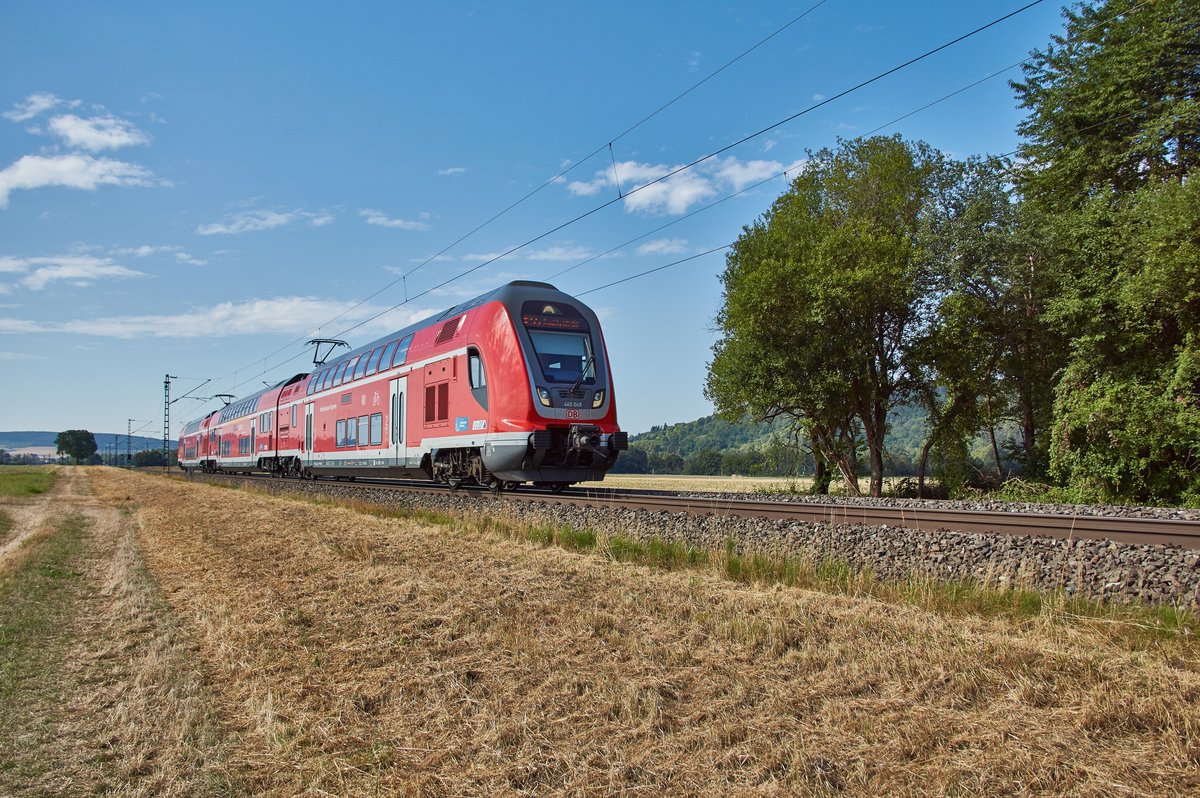 445 049 ist am 25.07.2018 als RB in Richtung Frankfurt/M. unterwegs,gesehen bei Retzbach-Z.