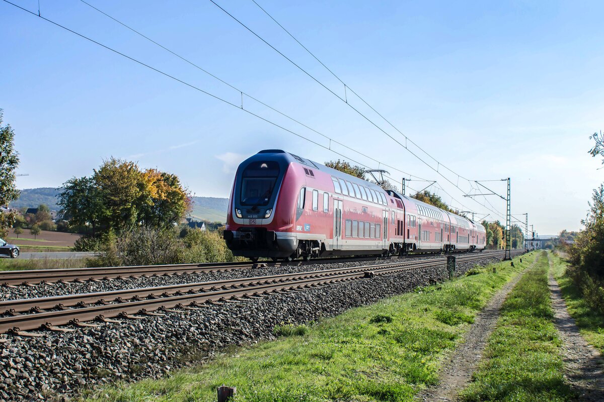 445 055 ist am 12.10.2022 in Richtung Aschaffenburg unterwegs gesehenbei Thüngersheim.