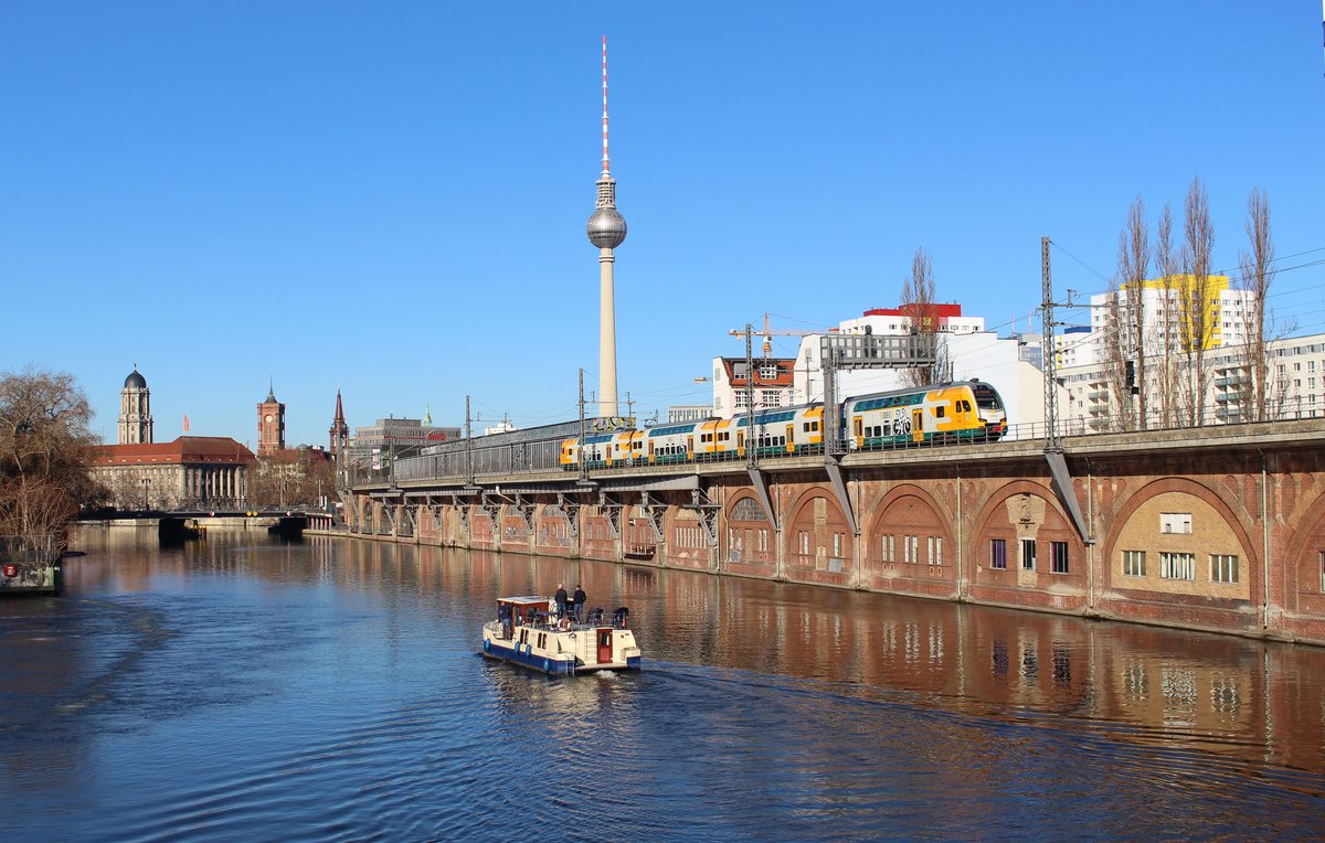 445 615-8 (ODEG) zu sehen am 16.02.19 in Berlin Jannowitzbrücke.