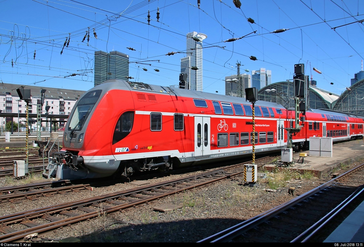 446 029-4 und 446 034 (DBpzfa | Bombardier Twindexx Vario) des Main-Neckar-Ried-Express (DB Regio Mitte) als RB 15319 (RB68)  Main-Neckar-Bahn  nach Neu-Edingen/Friedrichsfeld verlassen ihren Startbahnhof Frankfurt(Main)Hbf auf Gleis 12.
[8.7.2018 | 13:11 Uhr]