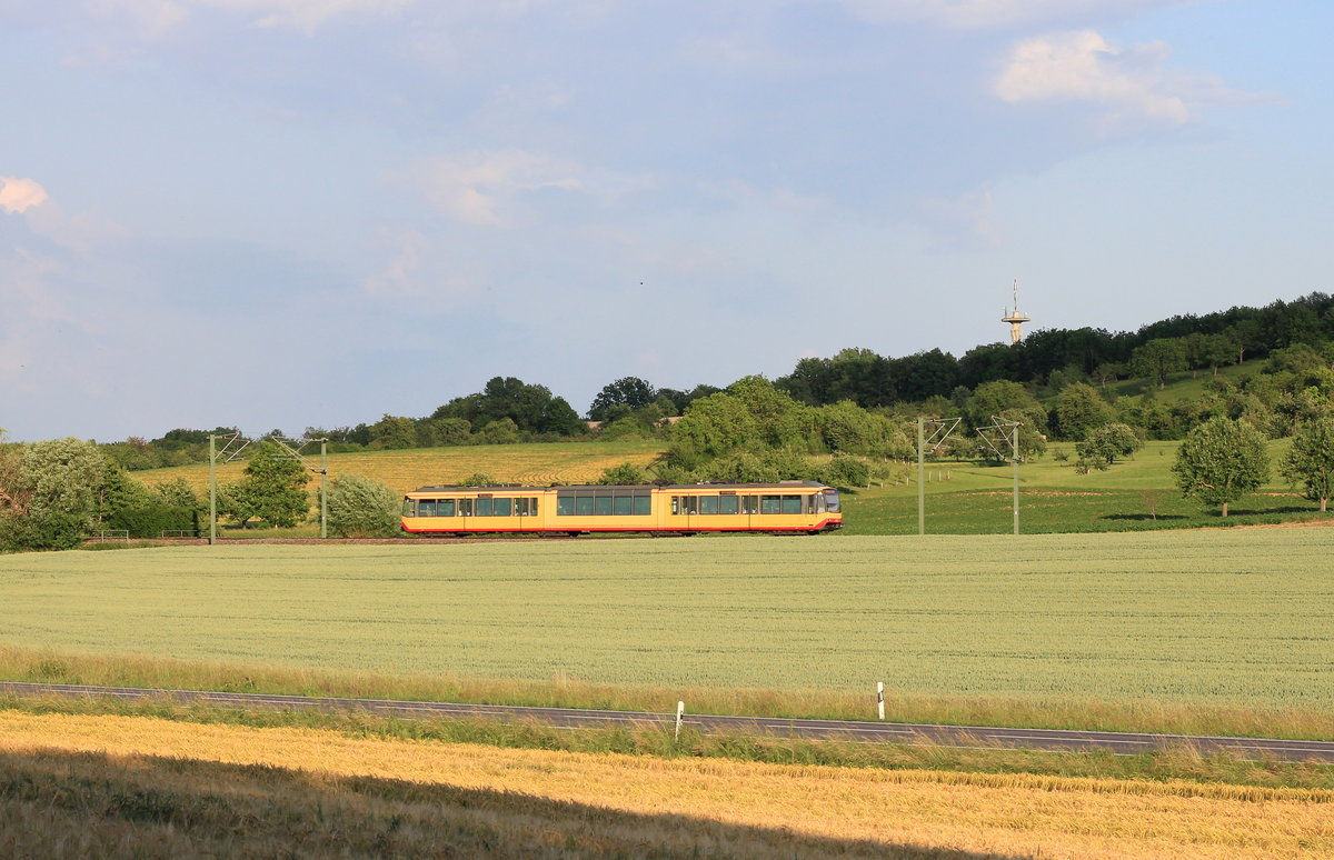 450 892 als S4 Schwaigern West-Öhringen Cappel zwischen Bitzfeld und Öhringen am 13.06.2020.
