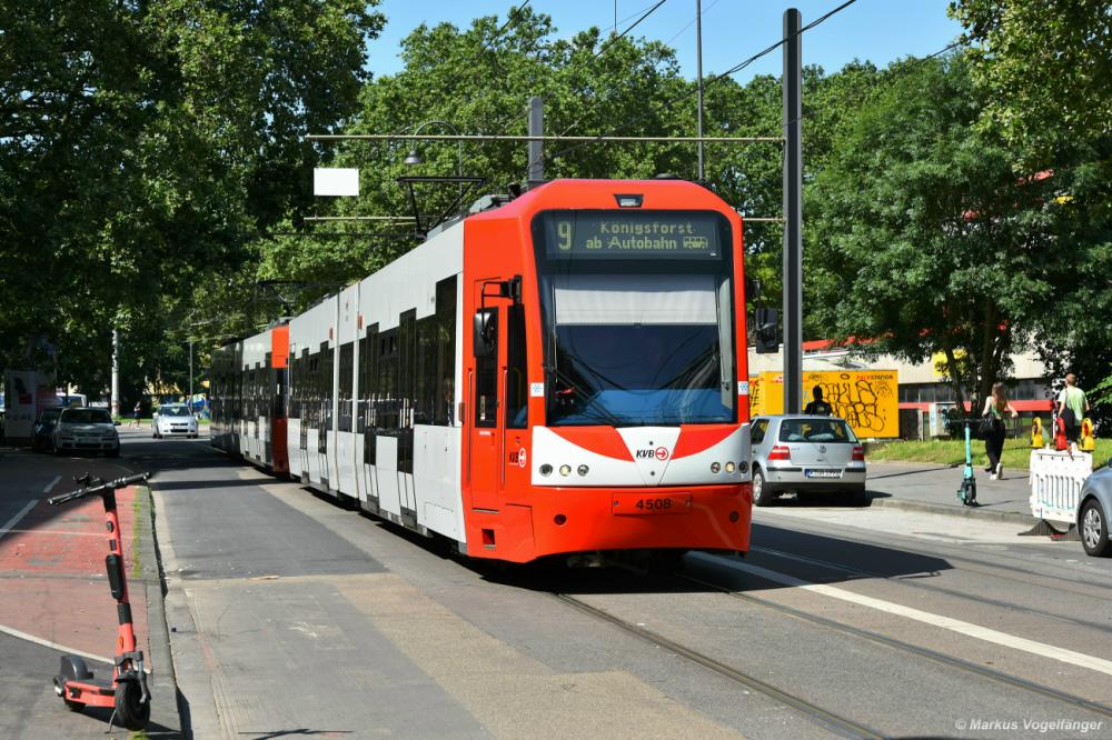 4508 als Linie 9 mit dem Fahrtziel  Königsforst ab Autobahn Bus  an der Universität am 18.07.2021.