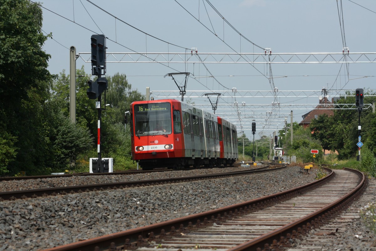 451 230 KVB 2230 fuhr am 15.17.13 durch Hersel.