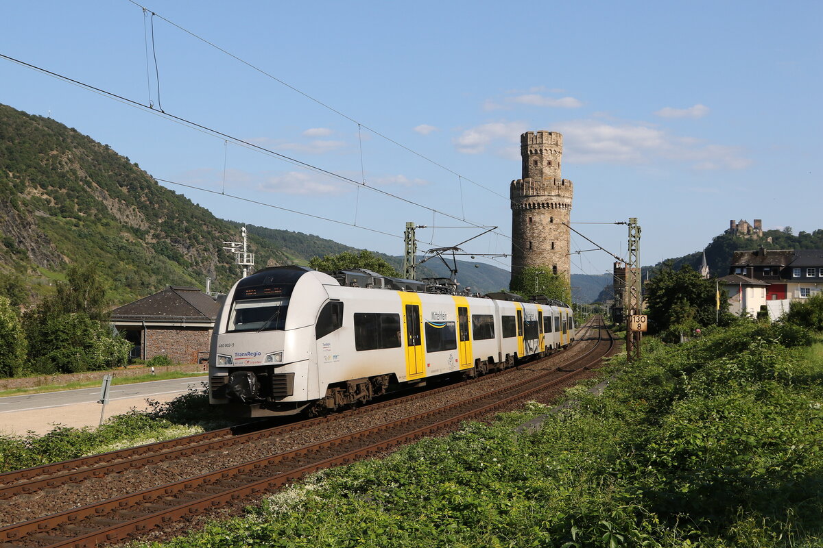 460 002 am 21. Juli 2021 bei Oberwesel am Rhein.