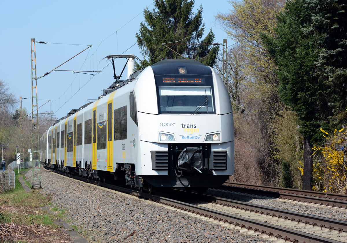 460 017-7 Richtung Koblenz in Bonn-Friesdorf - 09.04.2015