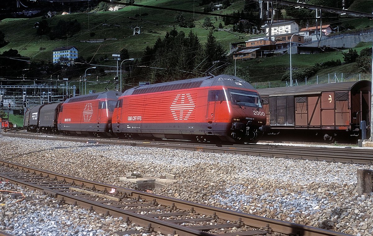 460 042 + 076  Airolo  07.09.96