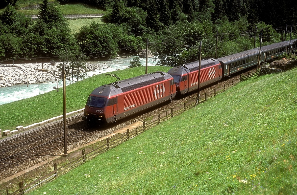 460 075 + 460 038  Gurtnellen  18.07.95
