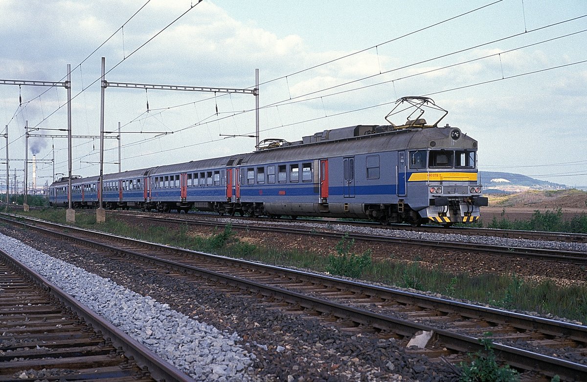  460 079  bei Komorany  27.05.92