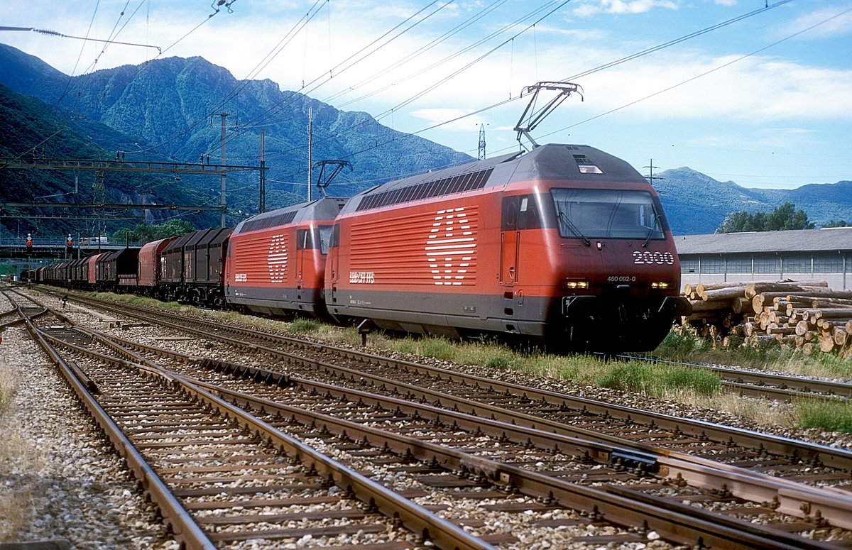 460 092 + 460 043  Castione  08.07.99