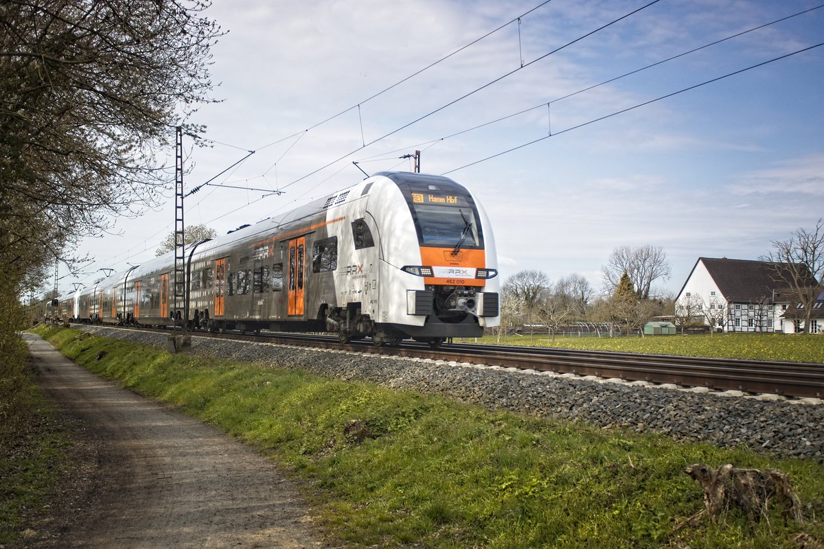 462 010 als RRX RE 1 bei Westick, Gruß zurück an den Tf! (17.04.2021)