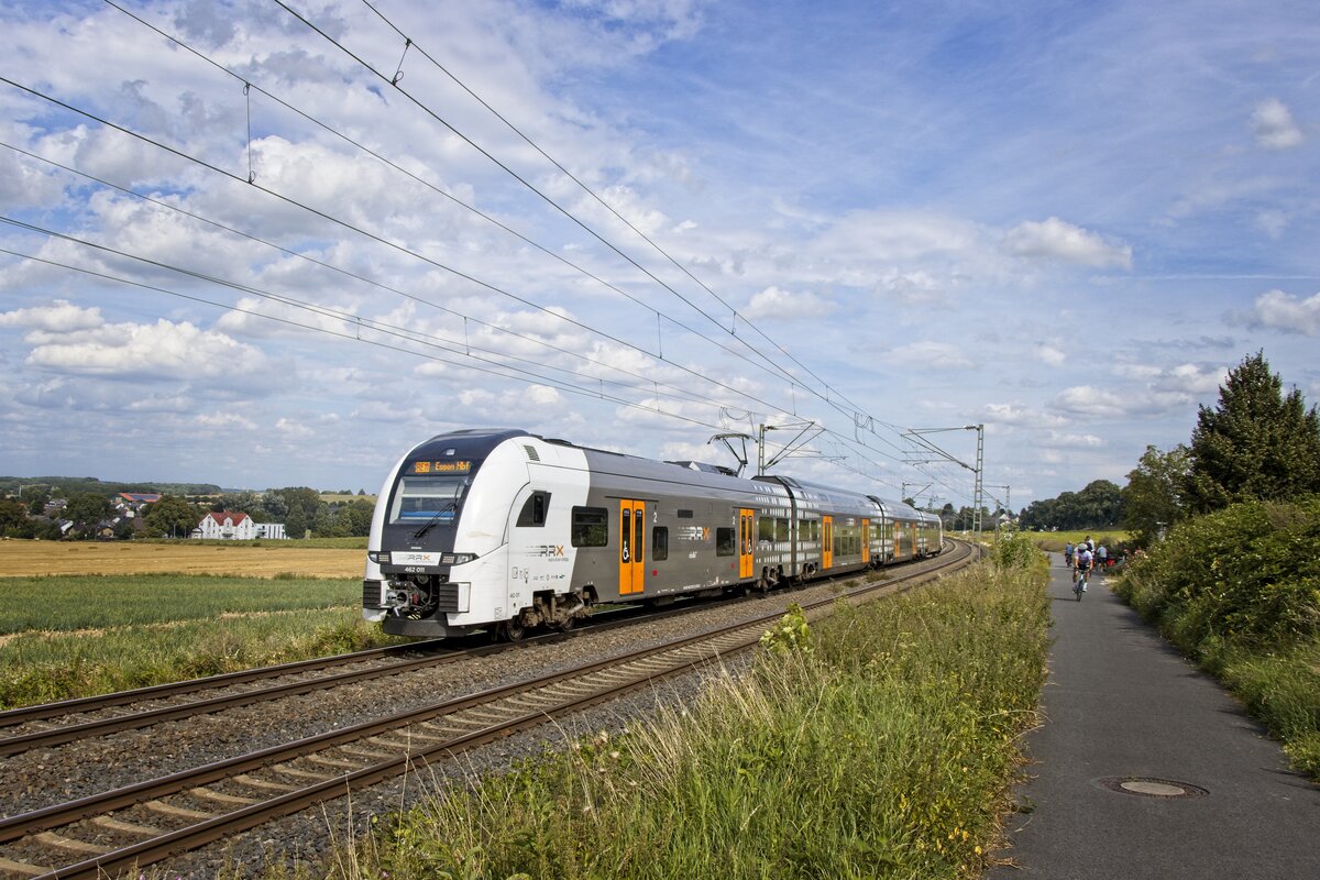 462 011 als umgeleiteter RE 11 bei Unna-Uelzen (15.08.2021)