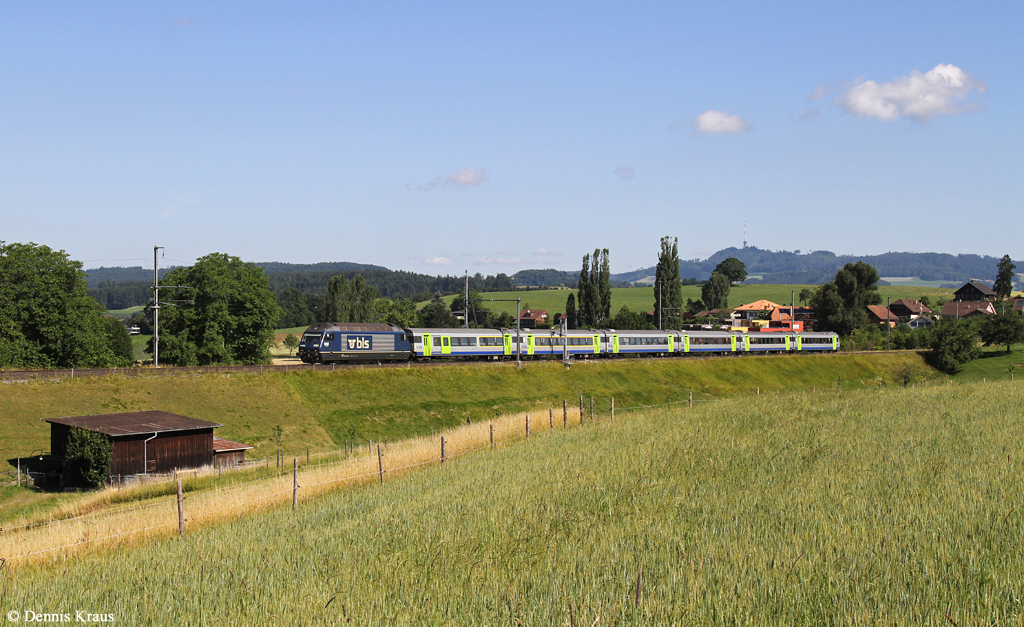 465 006 mit RE am 28.06.2015 bei Tägertschi.