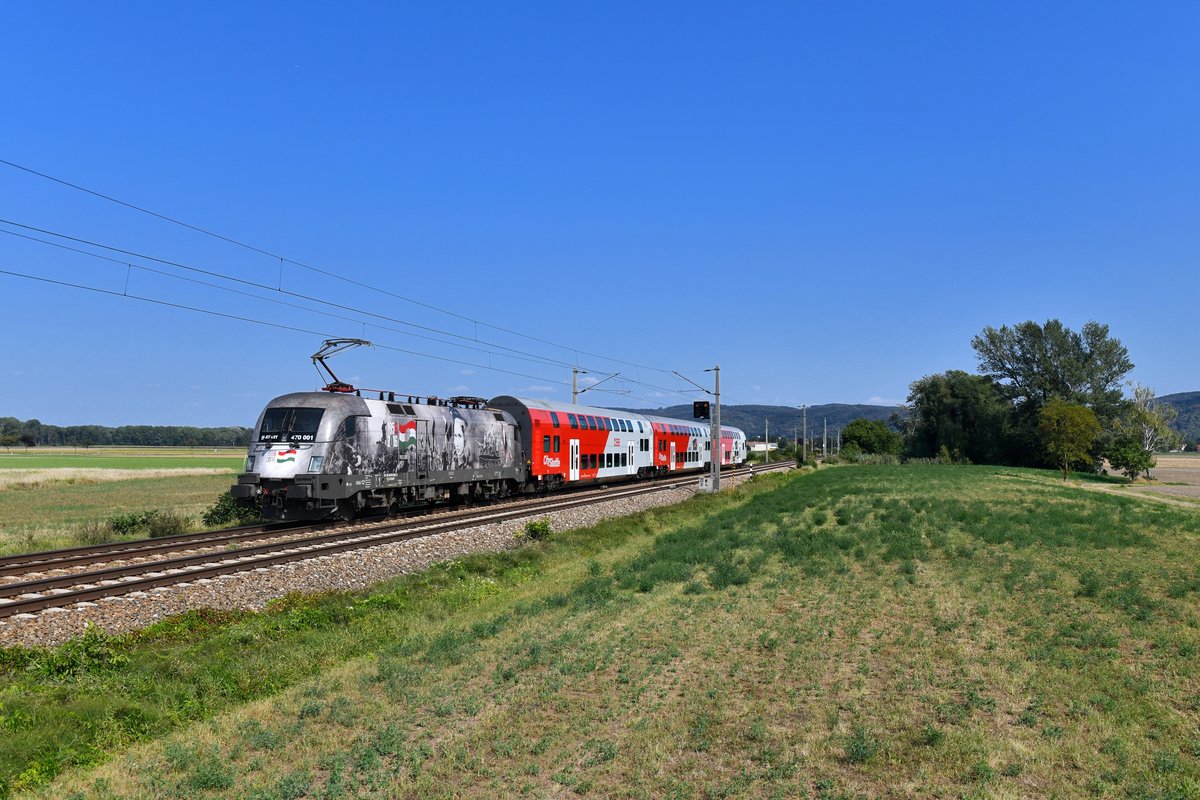 470 001 mit einem REX am 29.08.2018 bei Muckendorf.