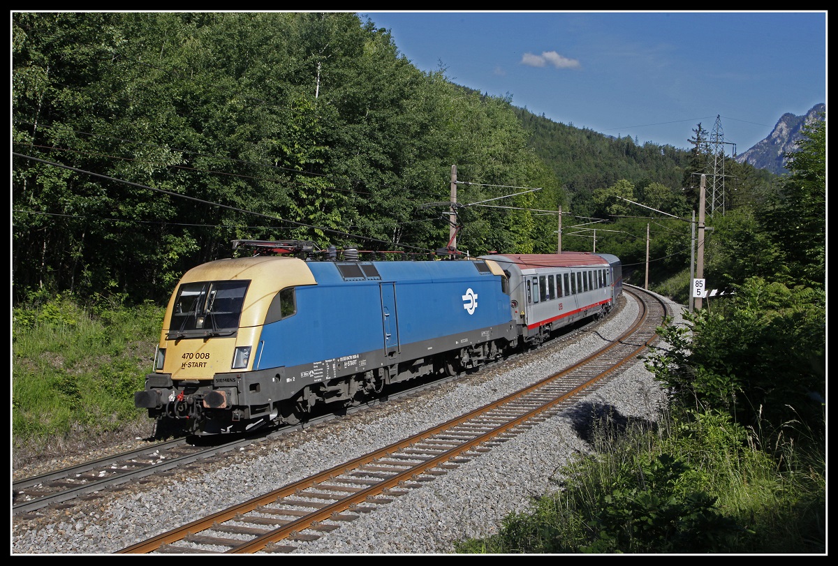 470 008 mit EC151 bei Küb am 12.06.2020.