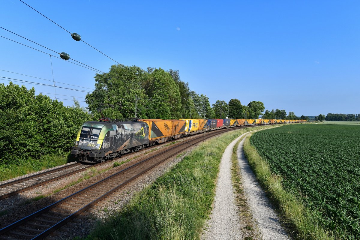 470 504 mit KT 41132 am 13.06.2019 bei Langenisarhofen. 