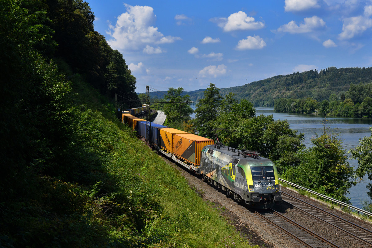 470 504 mit KT 41931 am 28.07.2018 bei Seestetten. 