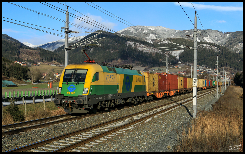 470.502 mit dem 41171 von Ebenfurth nach Travisio fährt an einem kalten Wintervormittag durchs Mural nahe Kraubath. 29.12.2017