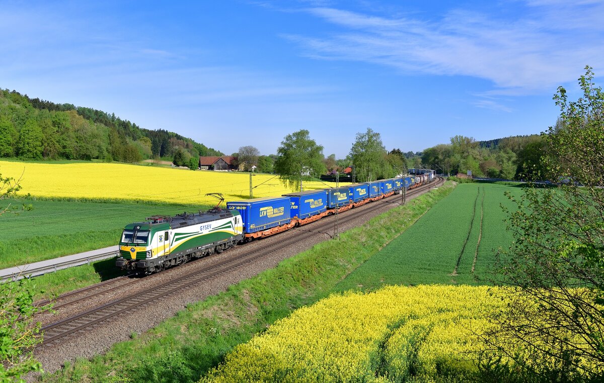 471 001 mit DGS 40649 am 11.05.2021 bei Einöd.