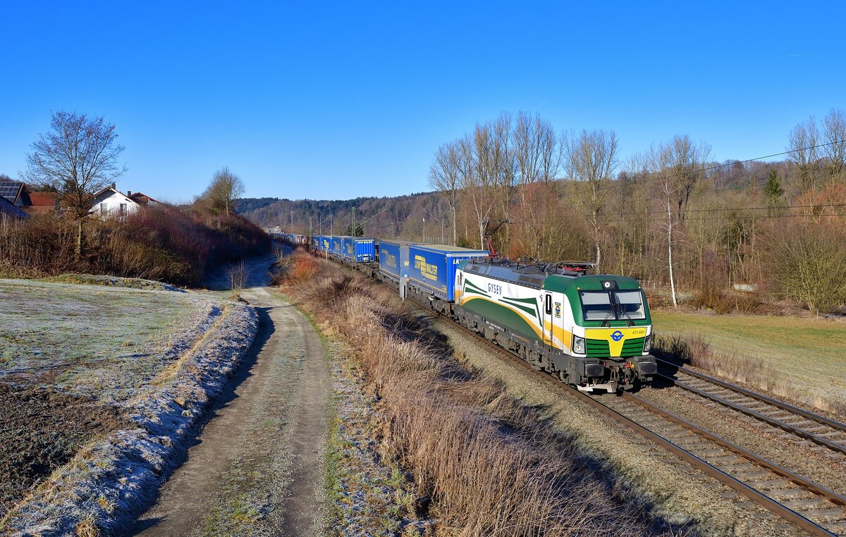471 001 mit DGS 40649 am 19.01.2022 bei Seestetten.
