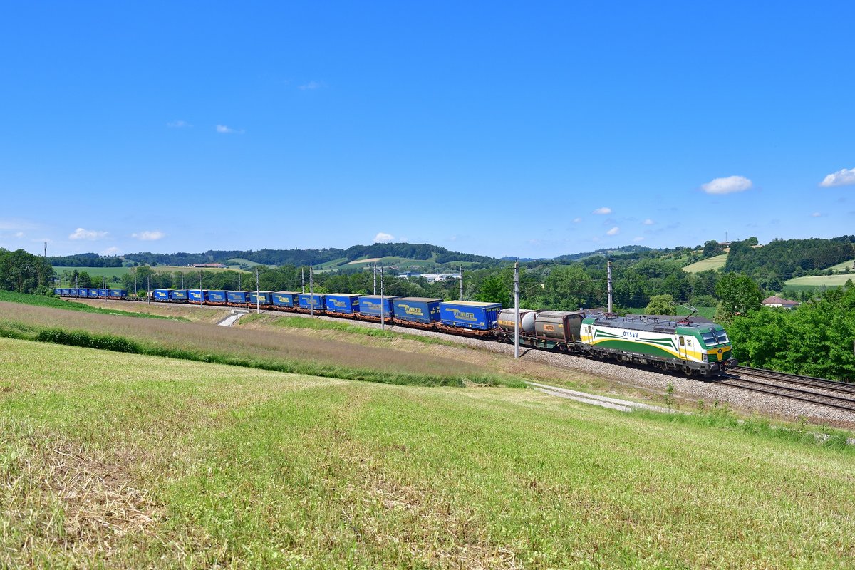 471 003 mit TEC 40649 am 26.06.2020 bei Haiding.
