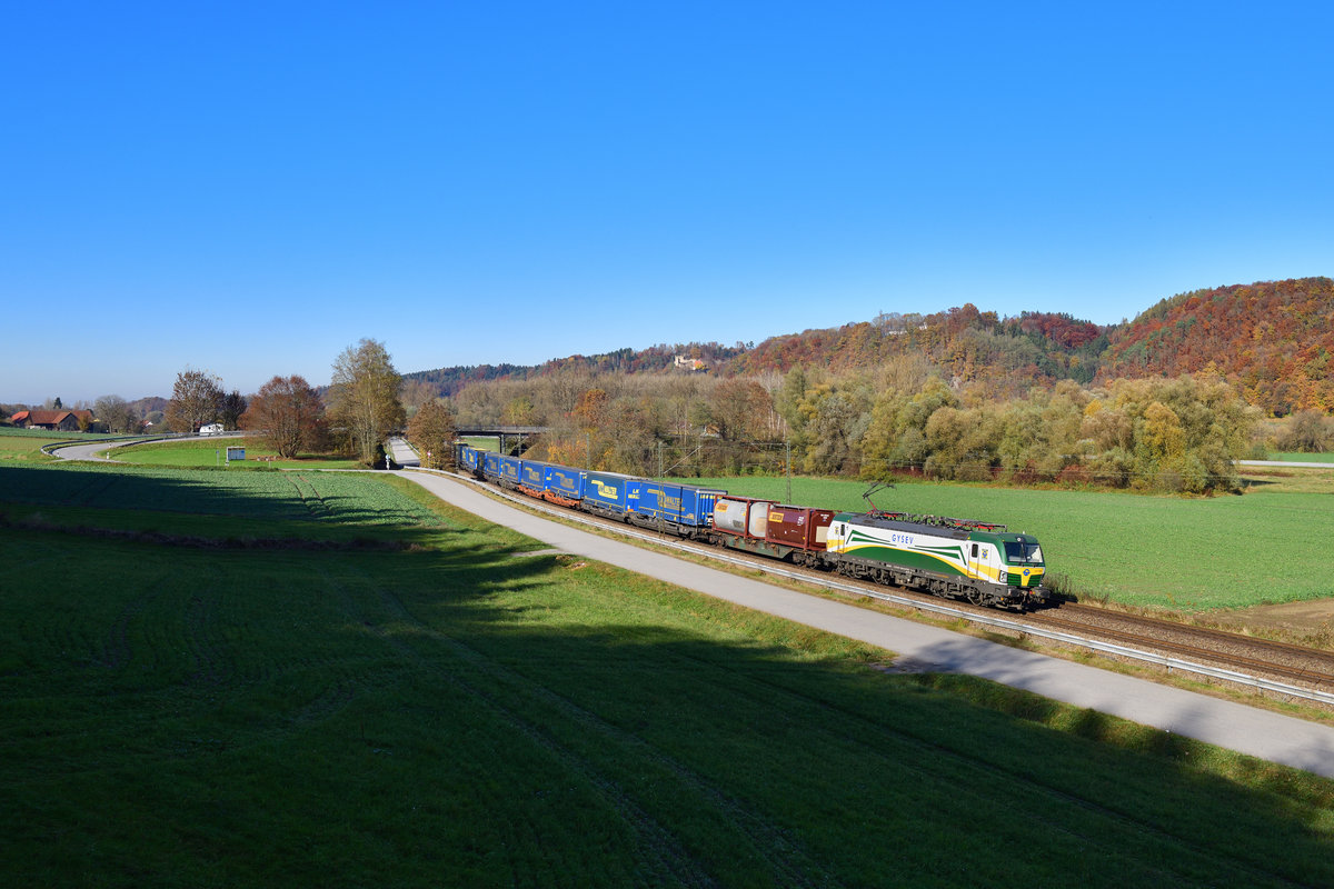 471 500 mit DGS 40649 am 07.11.2020 bei Vilshofen.