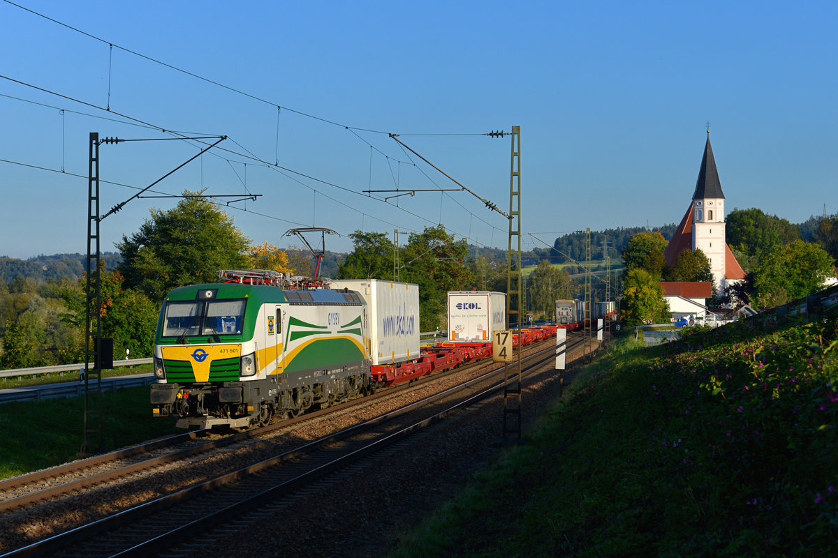 471 501 mit einem Ekol-KLV am 30.09.2017 bei Hausbach. 