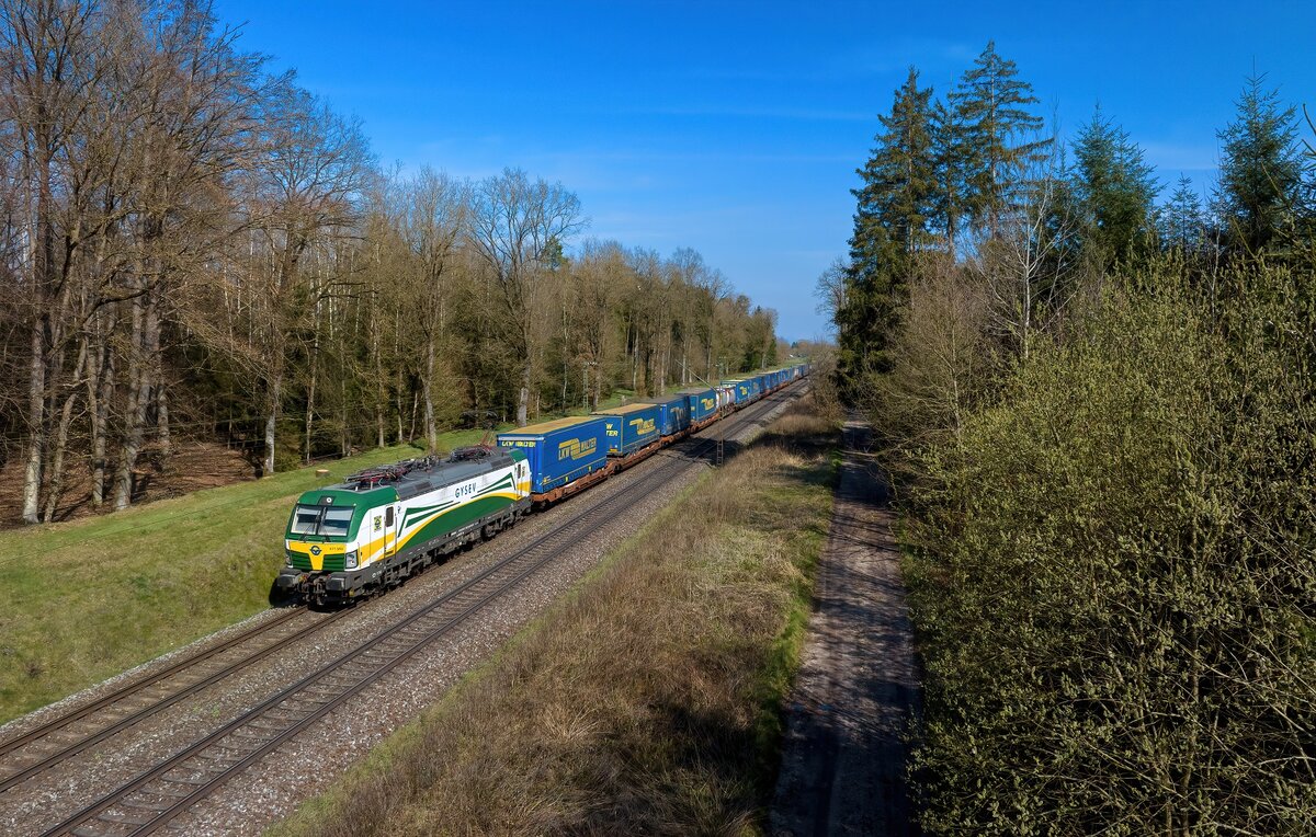 471 502 mit DGS 40644 am 10.04.2023 bei Radldorf.